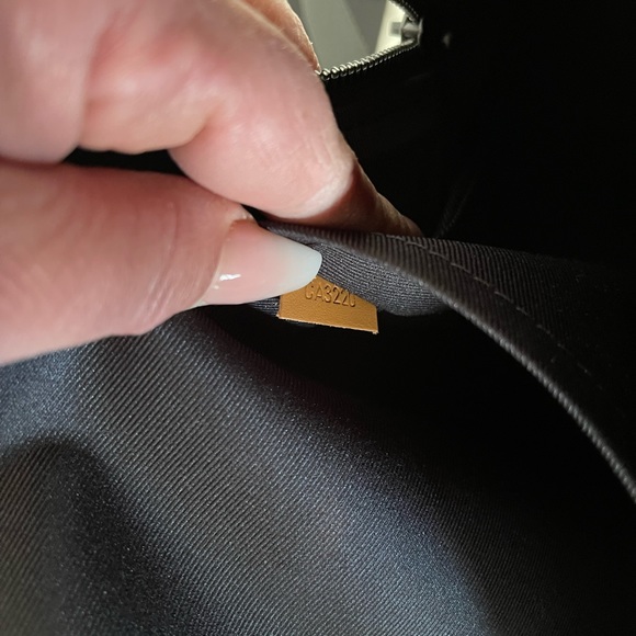 Mens lv drip backpack authentic like new - Picture 8 of 8